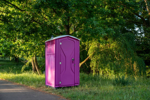 Best Portable bathroom rental  in Edgewood, NM